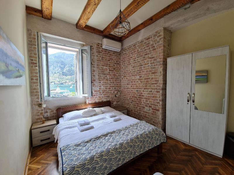 Guesthouse Step image