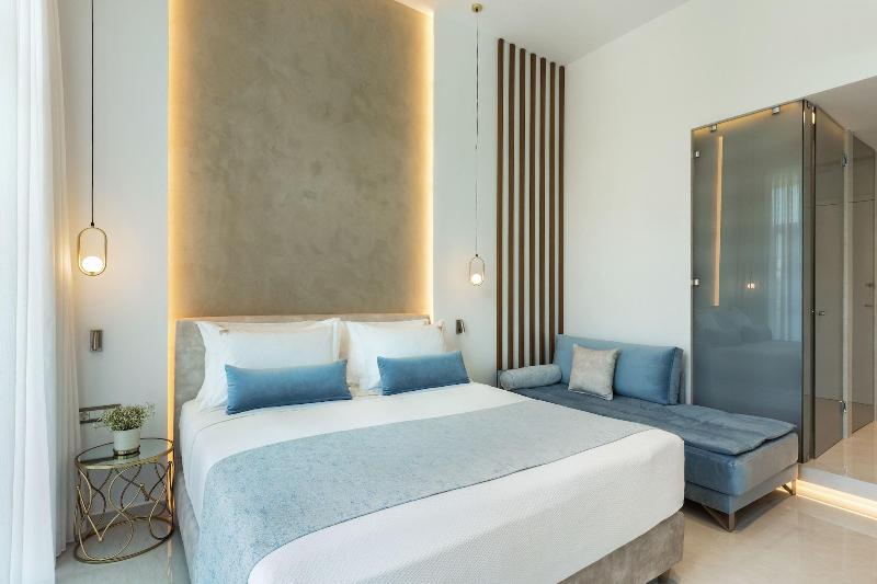 Mirabile Luxury Suites image