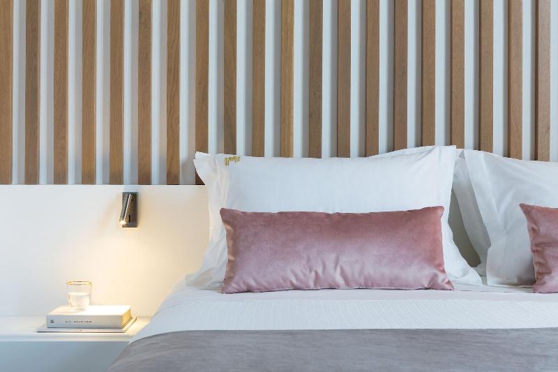 Mirabile Luxury Suites image