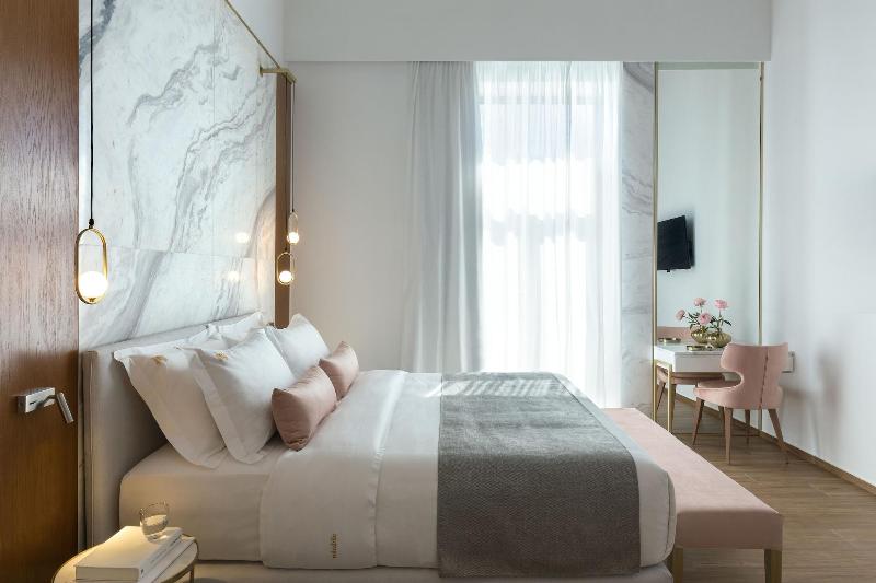 Mirabile Luxury Suites image
