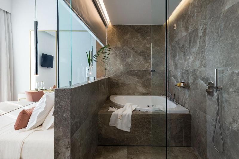 Mirabile Luxury Suites image