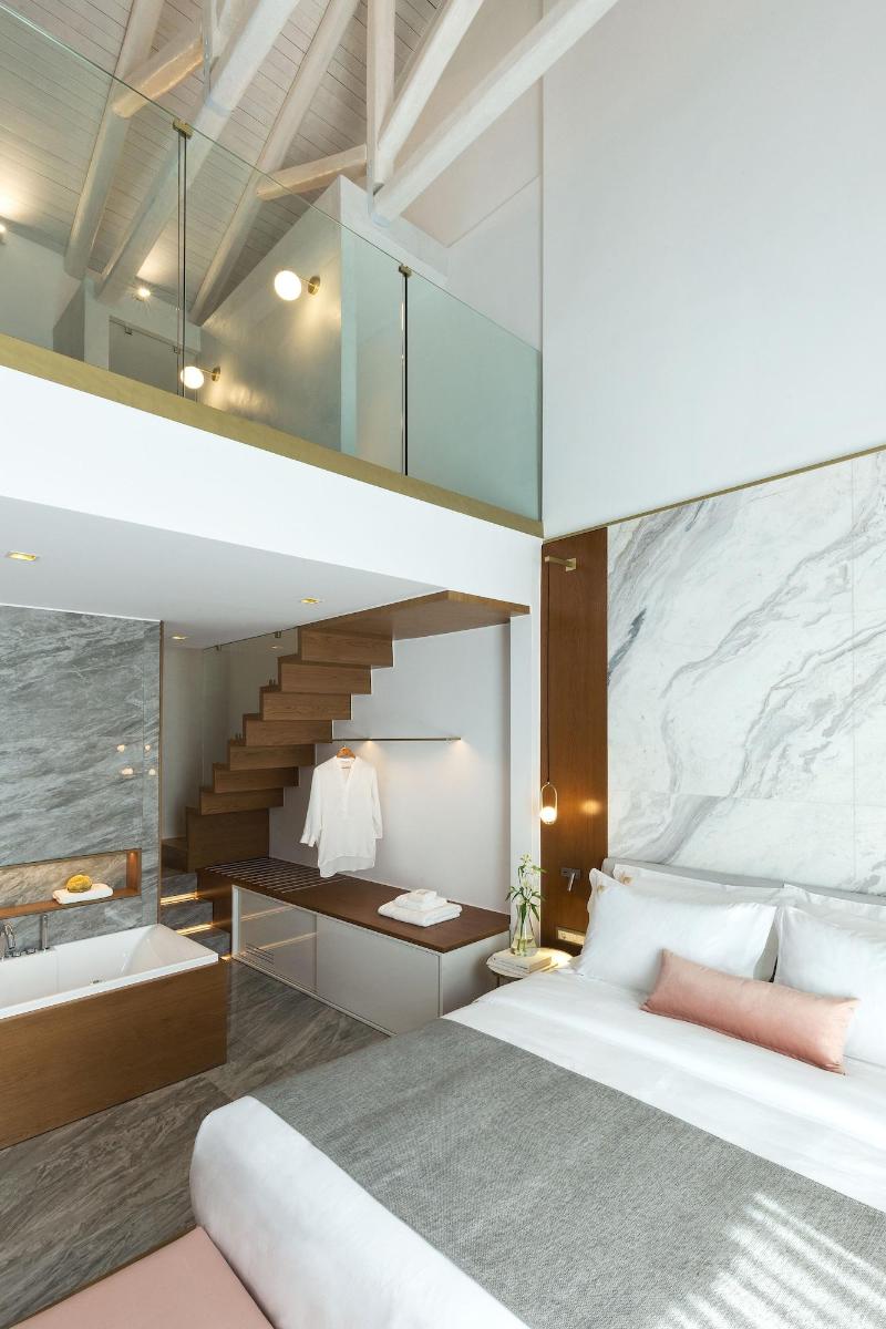 Mirabile Luxury Suites image