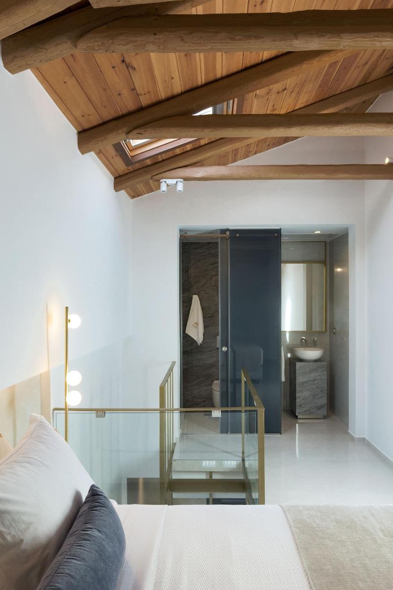 Mirabile Luxury Suites image