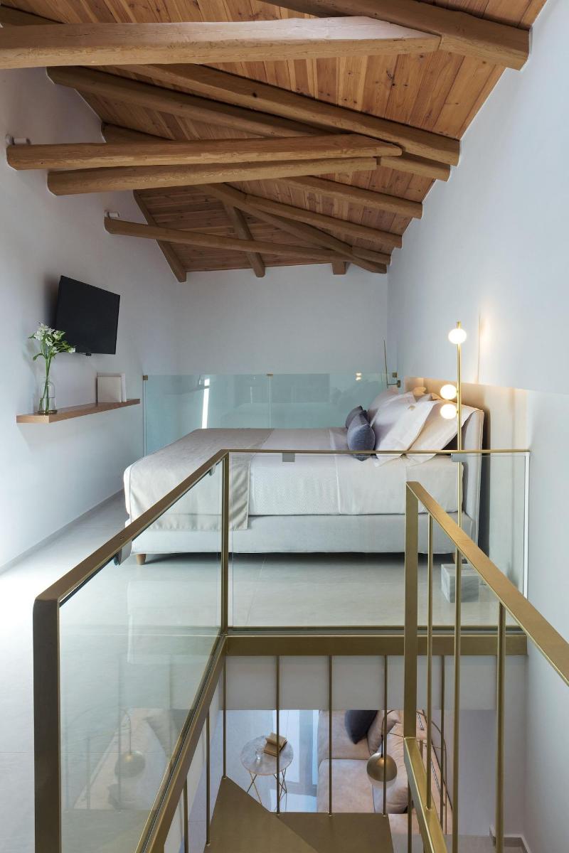 Mirabile Luxury Suites image