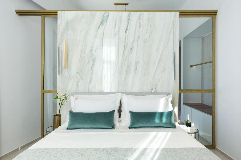 Mirabile Luxury Suites image