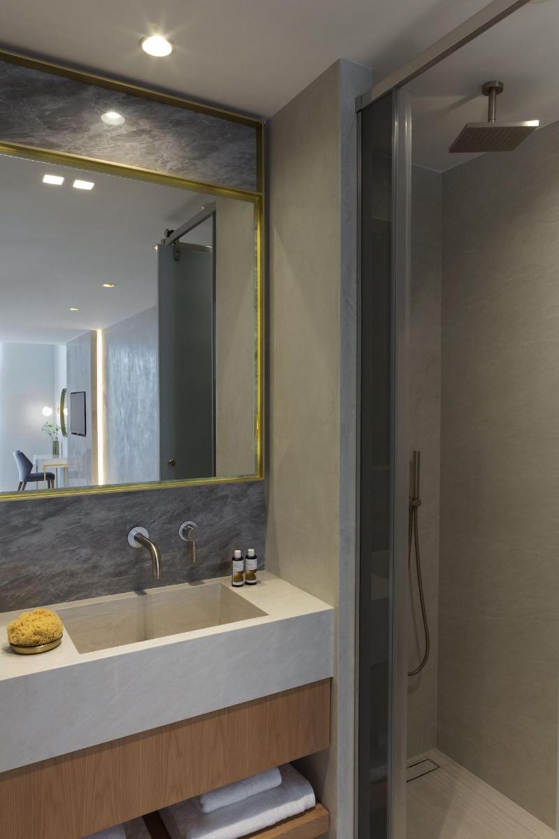 Mirabile Luxury Suites image