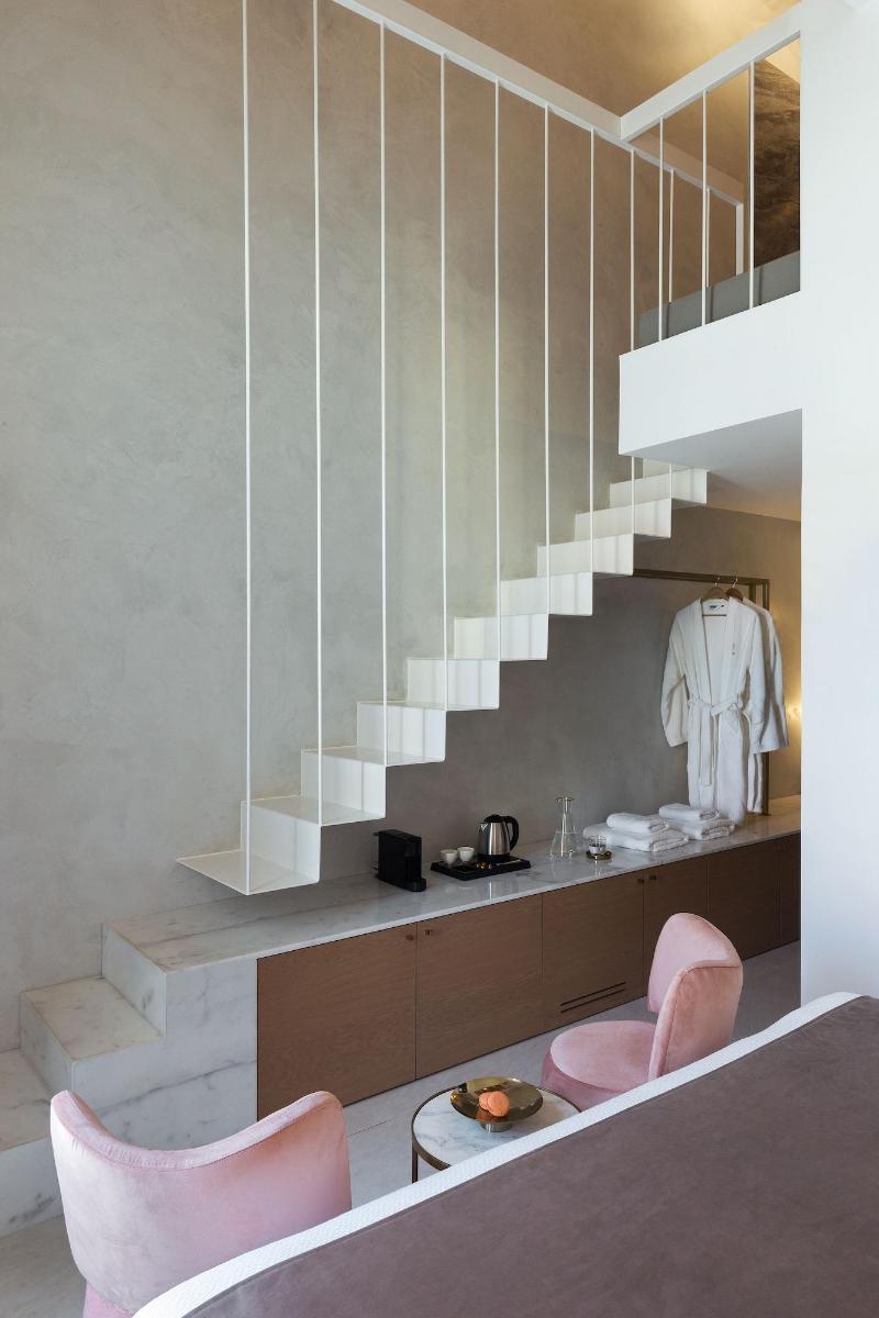 Mirabile Luxury Suites image