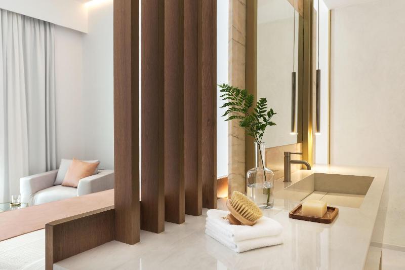 Mirabile Luxury Suites image