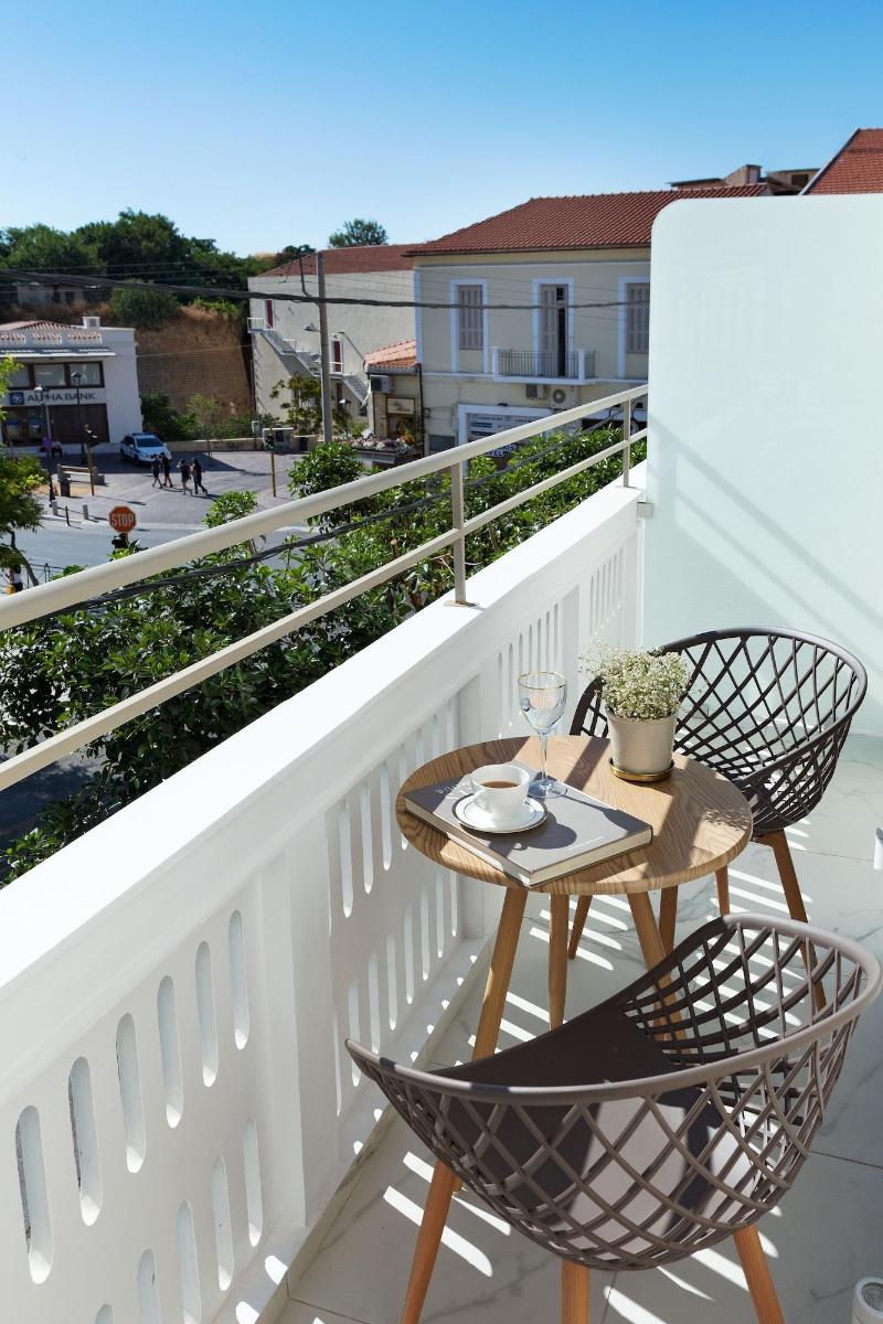 Mirabile Luxury Suites image