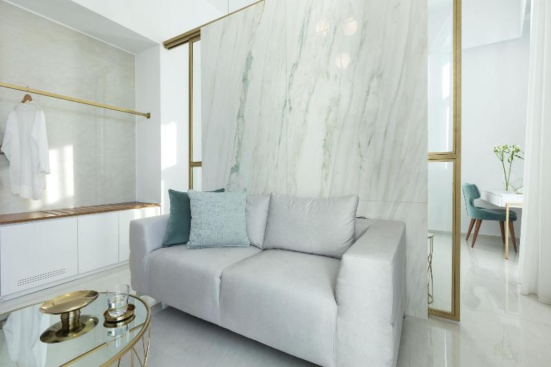 Mirabile Luxury Suites image