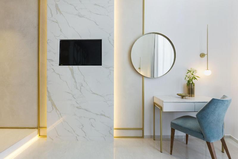 Mirabile Luxury Suites image