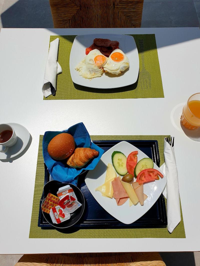 Miroes Suites