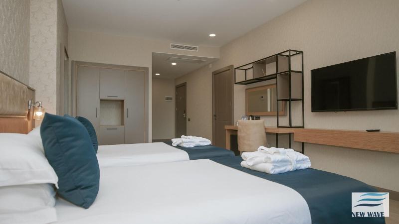 New Wave Hotel image