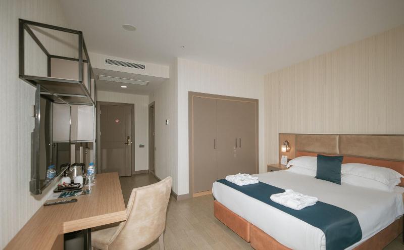 New Wave Hotel image