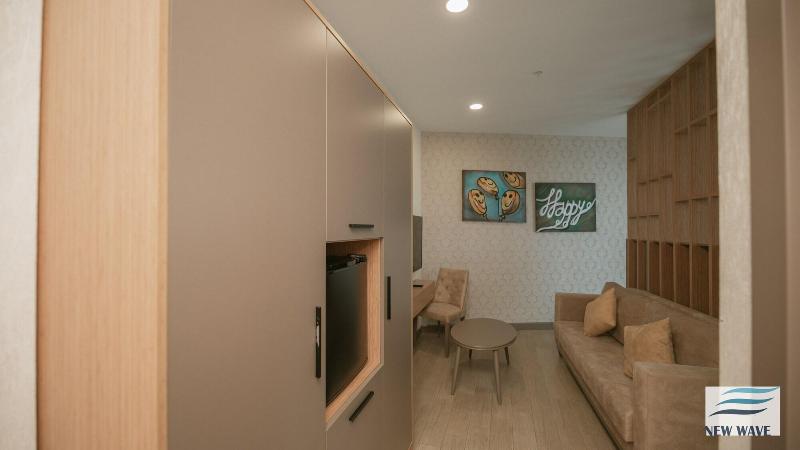 New Wave Hotel image