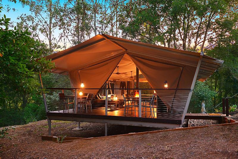 Stary Nights Luxury Camping image