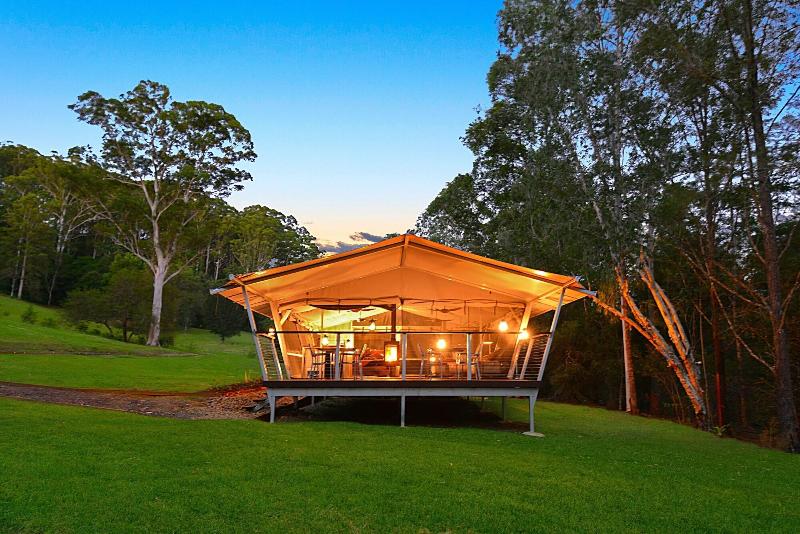 Stary Nights Luxury Camping image
