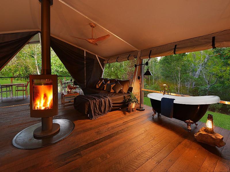 Stary Nights Luxury Camping image