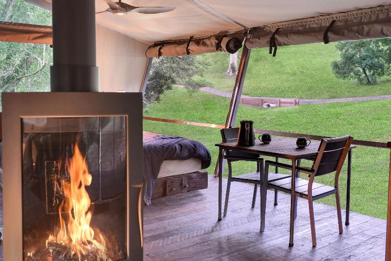 Stary Nights Luxury Camping image