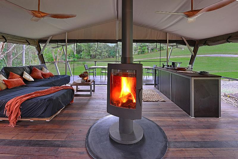 Stary Nights Luxury Camping image