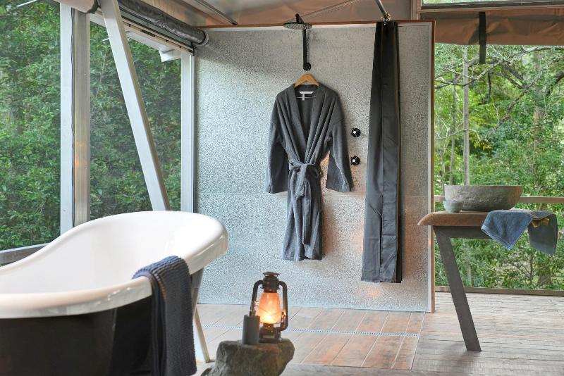 Stary Nights Luxury Camping image