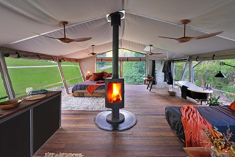 Stary Nights Luxury Camping image