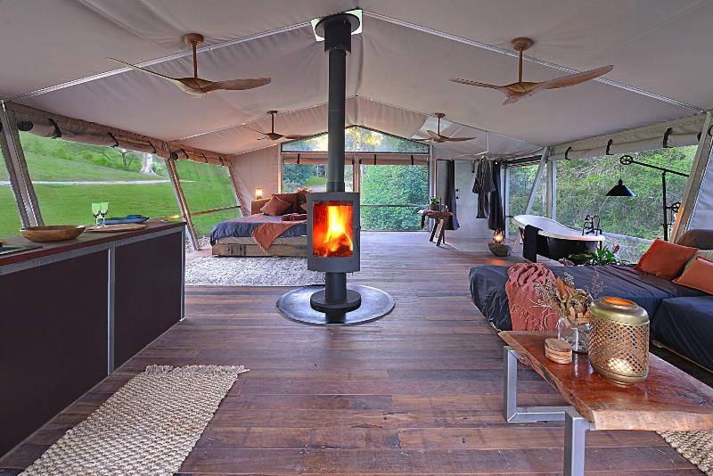 Stary Nights Luxury Camping image