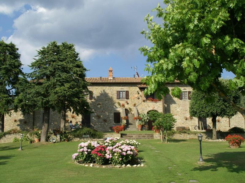 Quaint Holiday Home In Cortona With Swimming Pool — photo 3