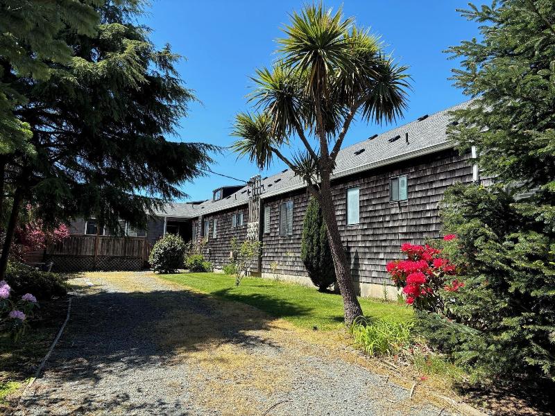 San Dune Inn image