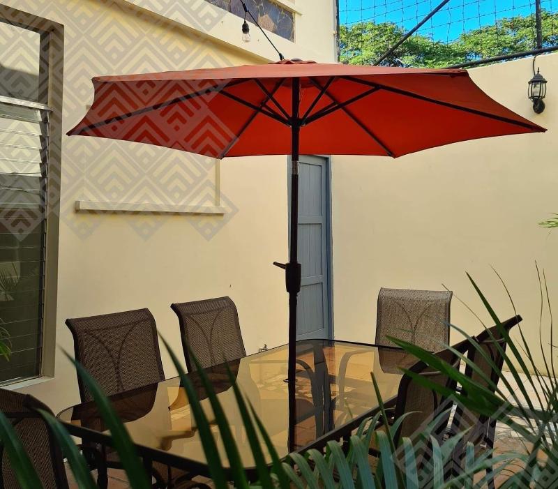 Hostal Casa Amiga image
