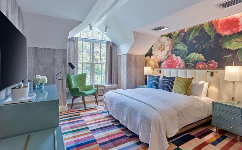 River House At Odette S image