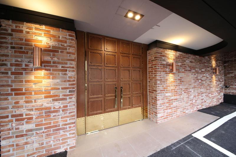 Ninespot Hotel image