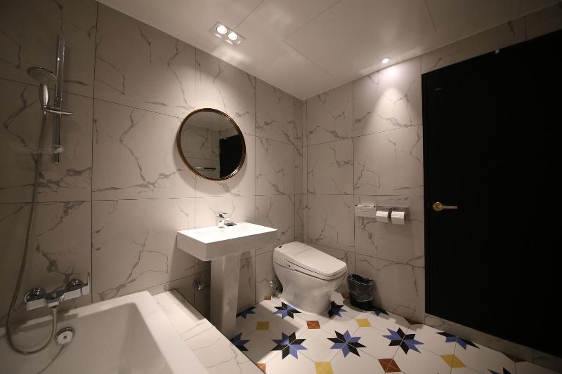 Ninespot Hotel image