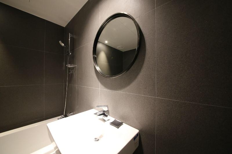 Ninespot Hotel image