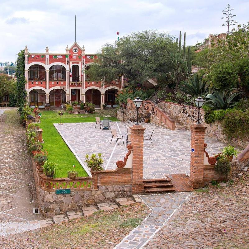Hotel Centenario Los Arroyitos — main photo