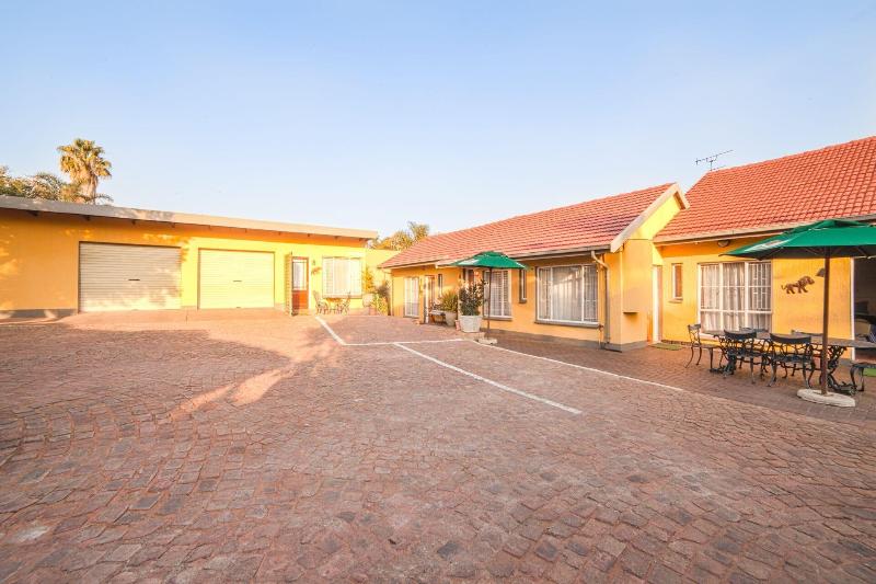 Marle Lodge Bed Breakfast image