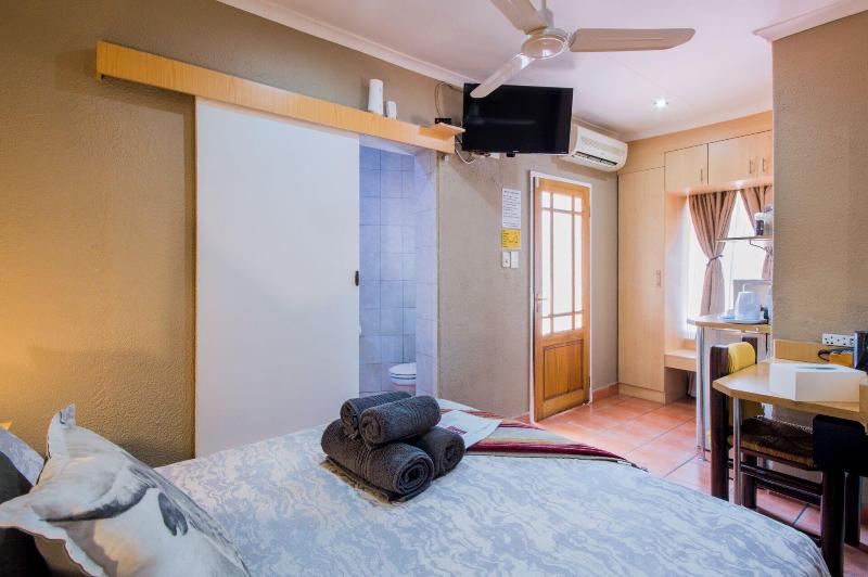 Marle Lodge Bed Breakfast image