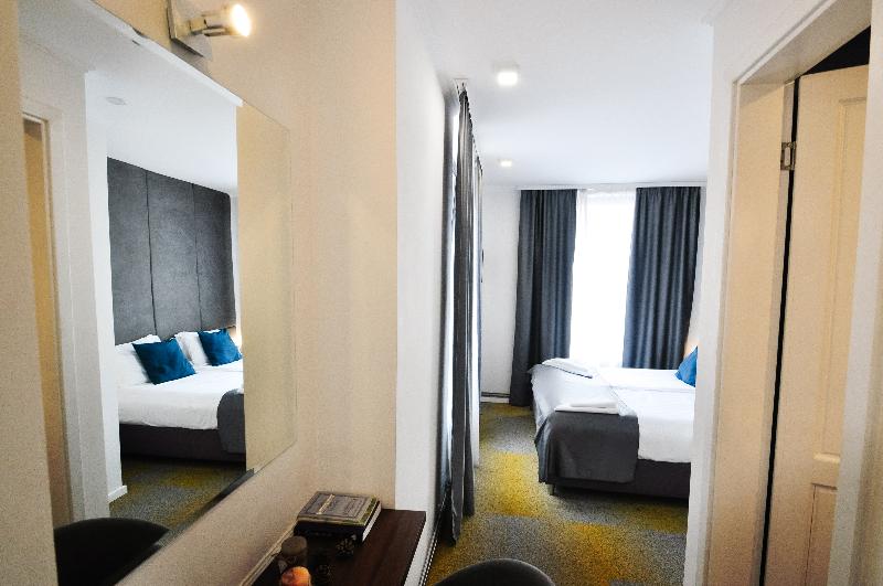 Heritage Hotel Petrakija image