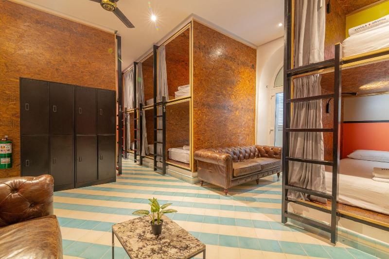 Casa Movida Hostel image