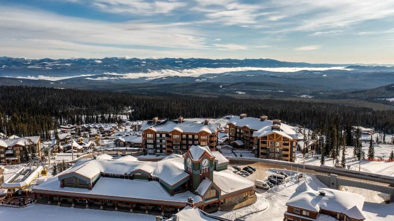 Chalet Monashee Brand New High End Property With — photo 4