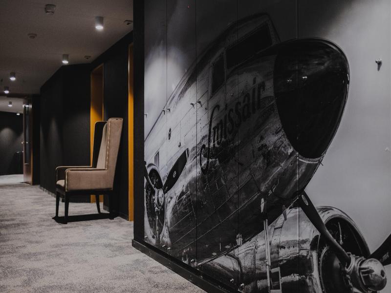 Hotel Dakota image