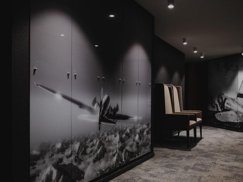 Hotel Dakota image