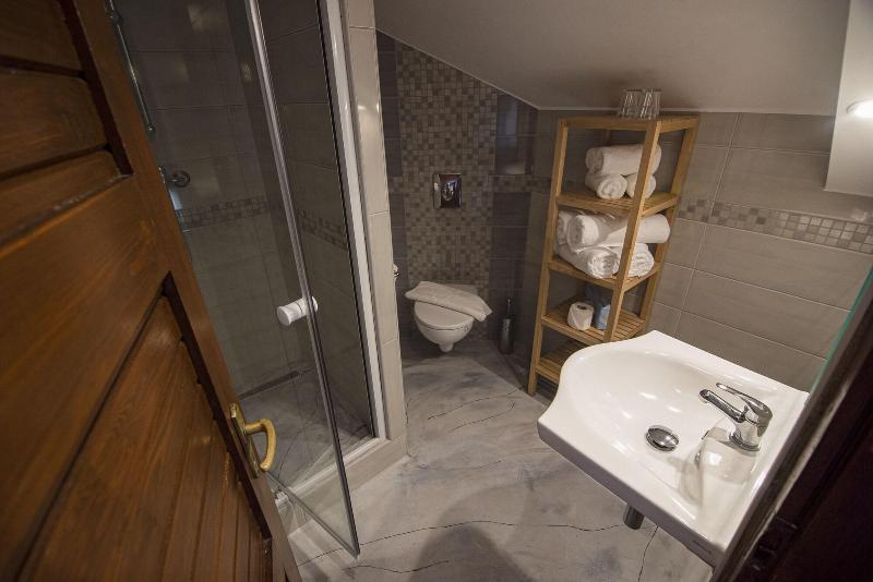Ja Gverem Fogada image