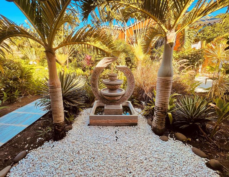 Tropicana Suites 2