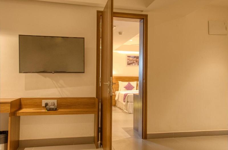 Lilac Hotel 5th Block image