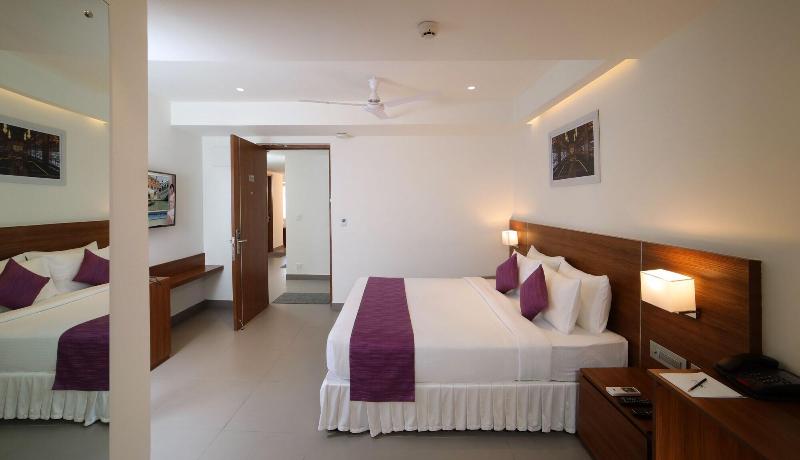 Lilac Hotel 5th Block image