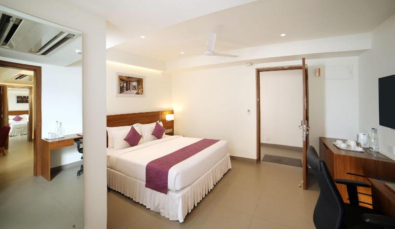 Lilac Hotel 5th Block image