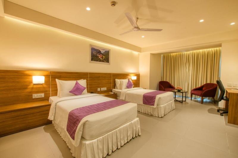 Lilac Hotel 5th Block image