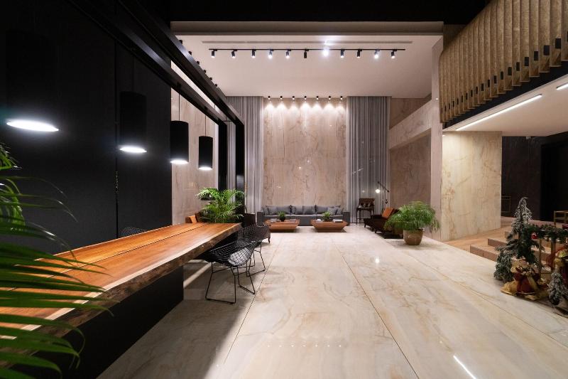 Votre Hotel image