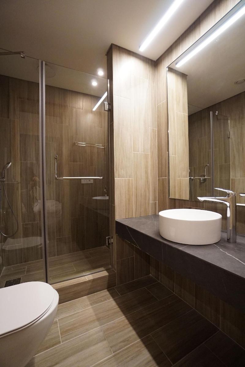 Votre Hotel image